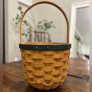 Longaberger  2004 Easter Renewal Basket